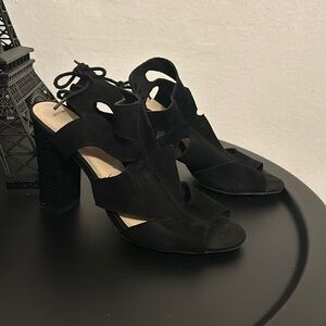 Wild Diva Black Lace Up Chunky Heels Size 7.5